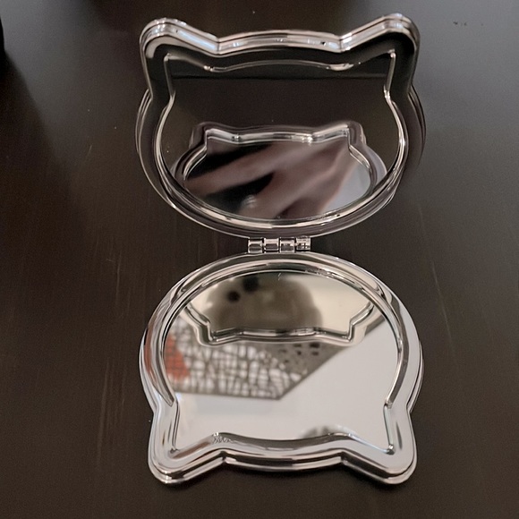 VAN GOGH STARRY NIGHT COMPACT MIRROR - Picture 4 of 4